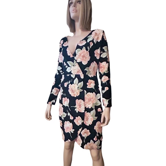 Boohoo Floral Faux Wrap Dress Print Long Sleeve Stretch Fabric Navy Pink Made UK - Picture 4 of 13